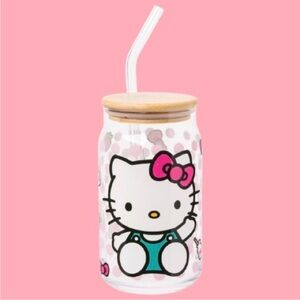 NWT- HELLO KITTY- GLASS TUMBLER WITH BAMBOO LID AND GLASS STRAW 16oz